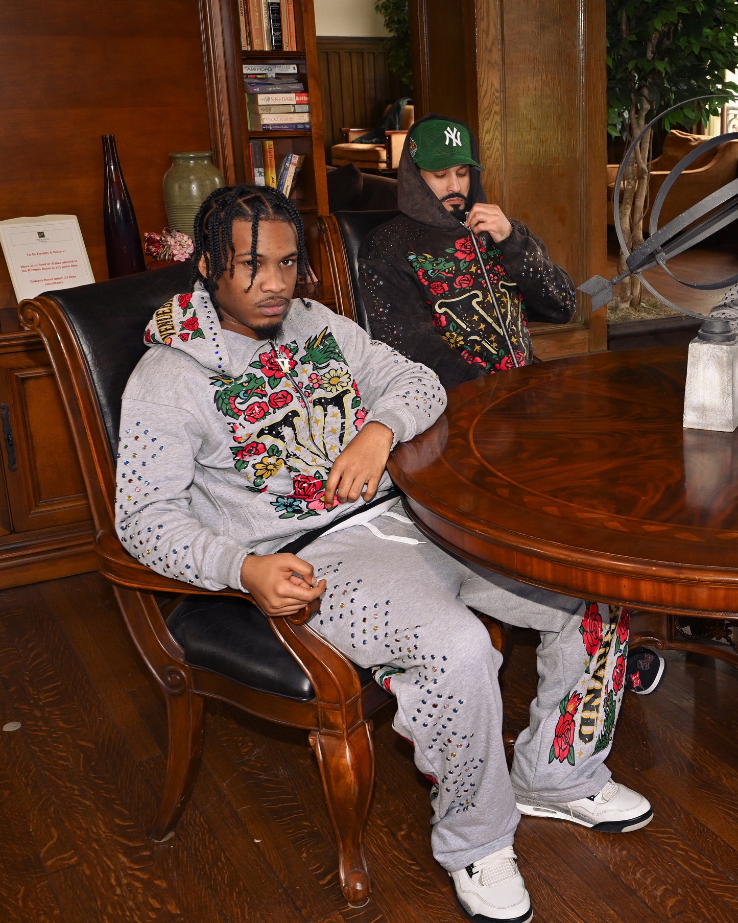 2V25 WINTVR/FVLL HVVDIE GRVY