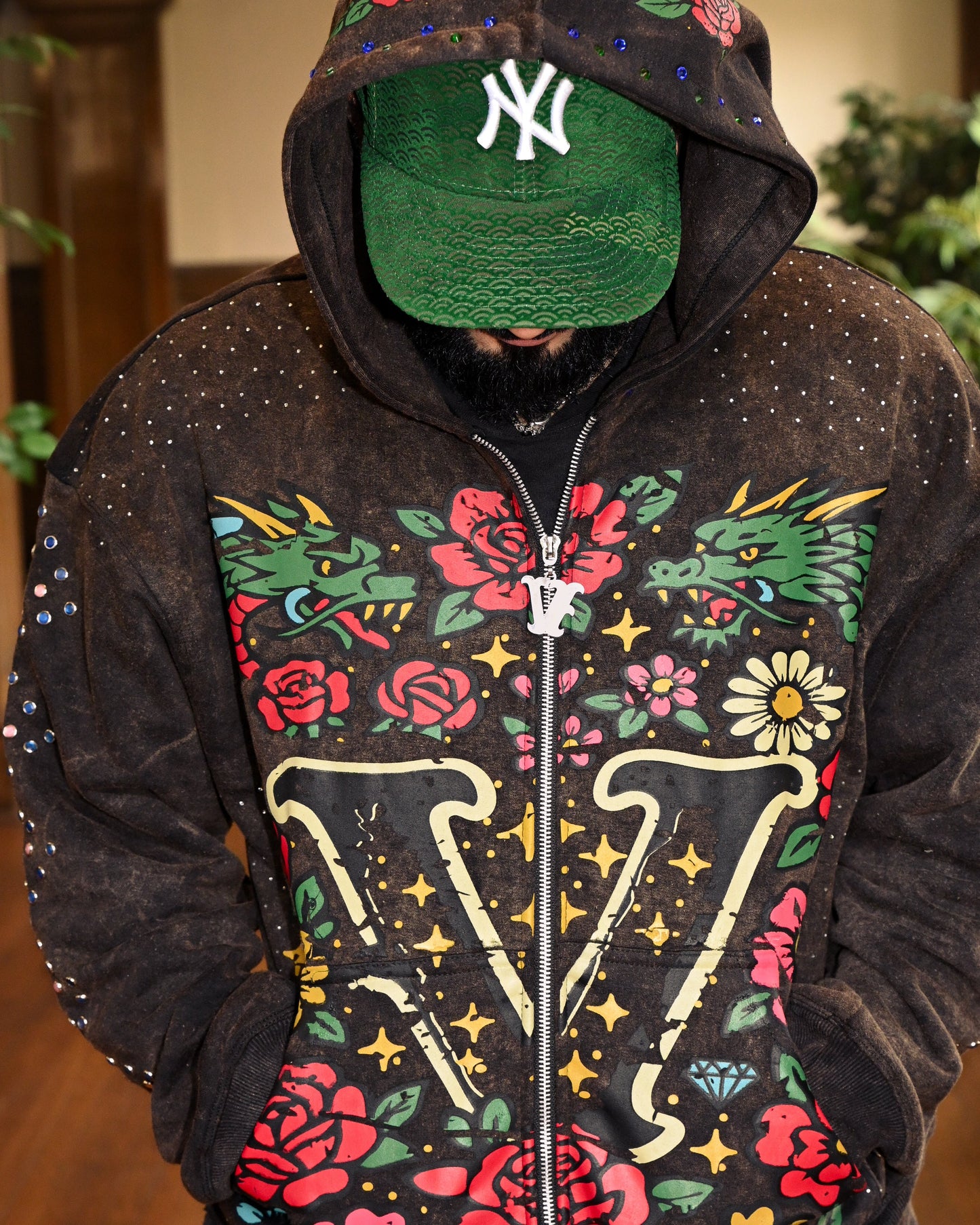 2025 WINTER/FVLL CVLLECTIVN HVVDIE BLVCK